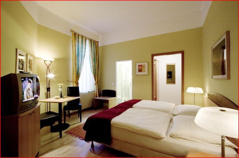 Hotel Garni - Gasthof Pillgrab 상트발렌틴 객실 사진